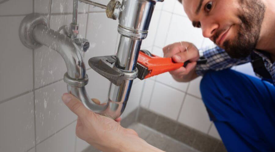 Professional same day plumber services in Abingdon, IL